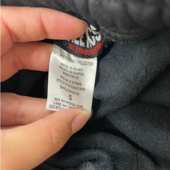 CD Athletics Kids Red Black Jogger Sweatpants NEW Size 5 - Picture 7 of 9